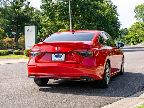 Used 2024 Honda Civic LX image 6