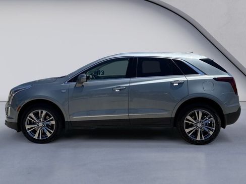 Used 2023 Cadillac XT5 Premium Luxury FWD image 2