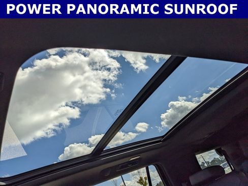 Used 2024 GMC Yukon Denali image 2