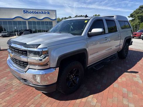 Used 2017 Chevrolet Silverado 1500 LT w/ All Star Edition AWD/4WD image 1