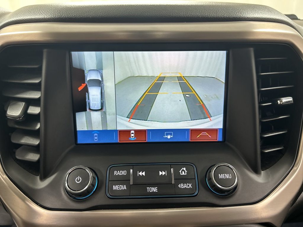 Used 2019 GMC Acadia Denali w/ Technology Package AWD/4WD image 15