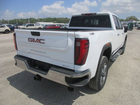 New 2026 GMC Sierra 3500 SLT w/ SLT Premium Package AWD/4WD image 5