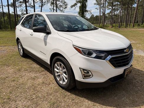 Used 2021 Chevrolet Equinox LS FWD image 7