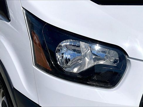 Used 2016 Ford Transit 150 XL image 27