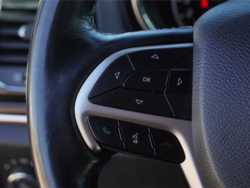 Used 2021 Jeep Grand Cherokee Overland image 32