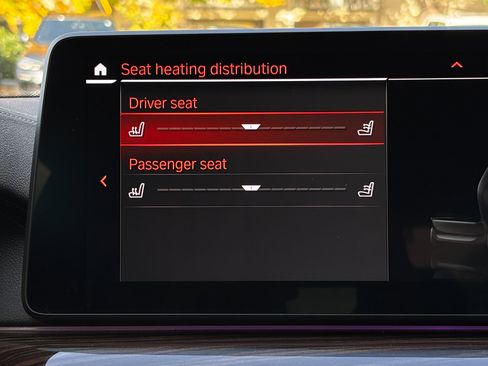 Used 2021 BMW M550i xDrive w/ Premium Package image 19