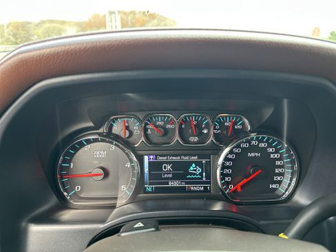 Used 2015 Chevrolet Silverado 3500 High Country w/ Duramax Plus Package image 17