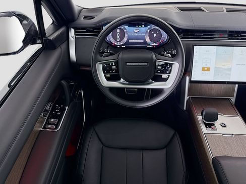 New 2026 Land Rover Range Rover Long Wheelbase SE AWD/4WD image 10