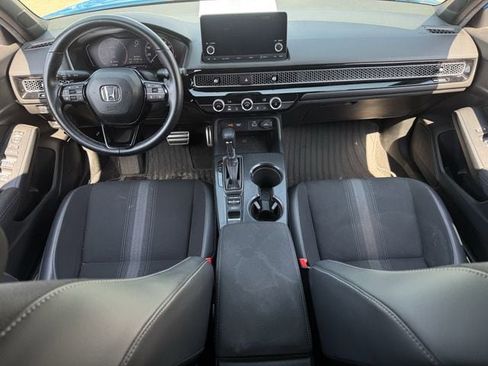 Used 2023 Honda Civic Sport image 11
