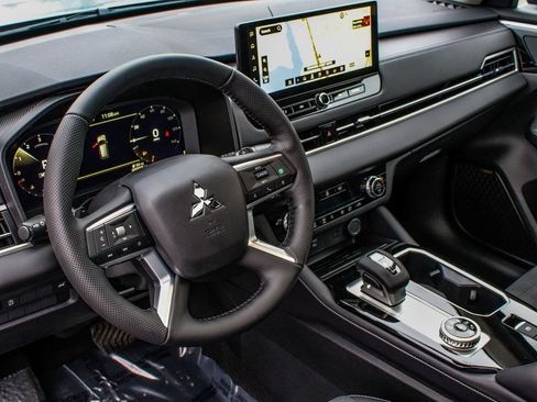 New 2026 Mitsubishi Outlander SE AWD/4WD image 15