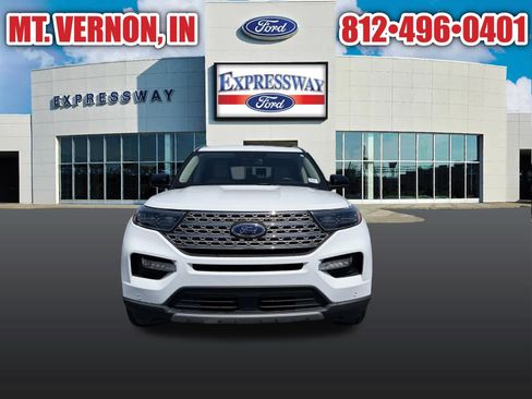 Used 2023 Ford Explorer Limited AWD/4WD image 4