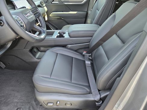 New 2025 GMC Acadia Elevation w/ Elevation Premium Package image 8