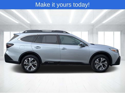 Used 2022 Subaru Outback Limited image 2