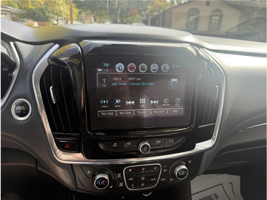 Used 2018 Chevrolet Traverse Premier AWD/4WD image 13