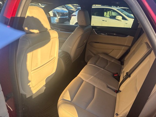 Used 2018 Cadillac XT5 Luxury w/ Driver Awareness Package FWD image 17