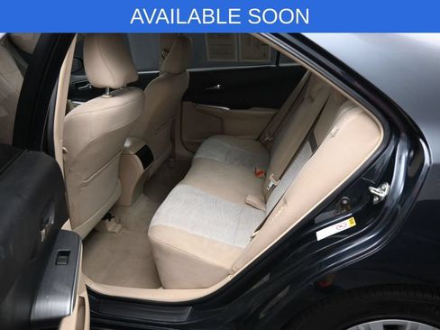 Used 2014 Toyota Camry LE FWD image 26