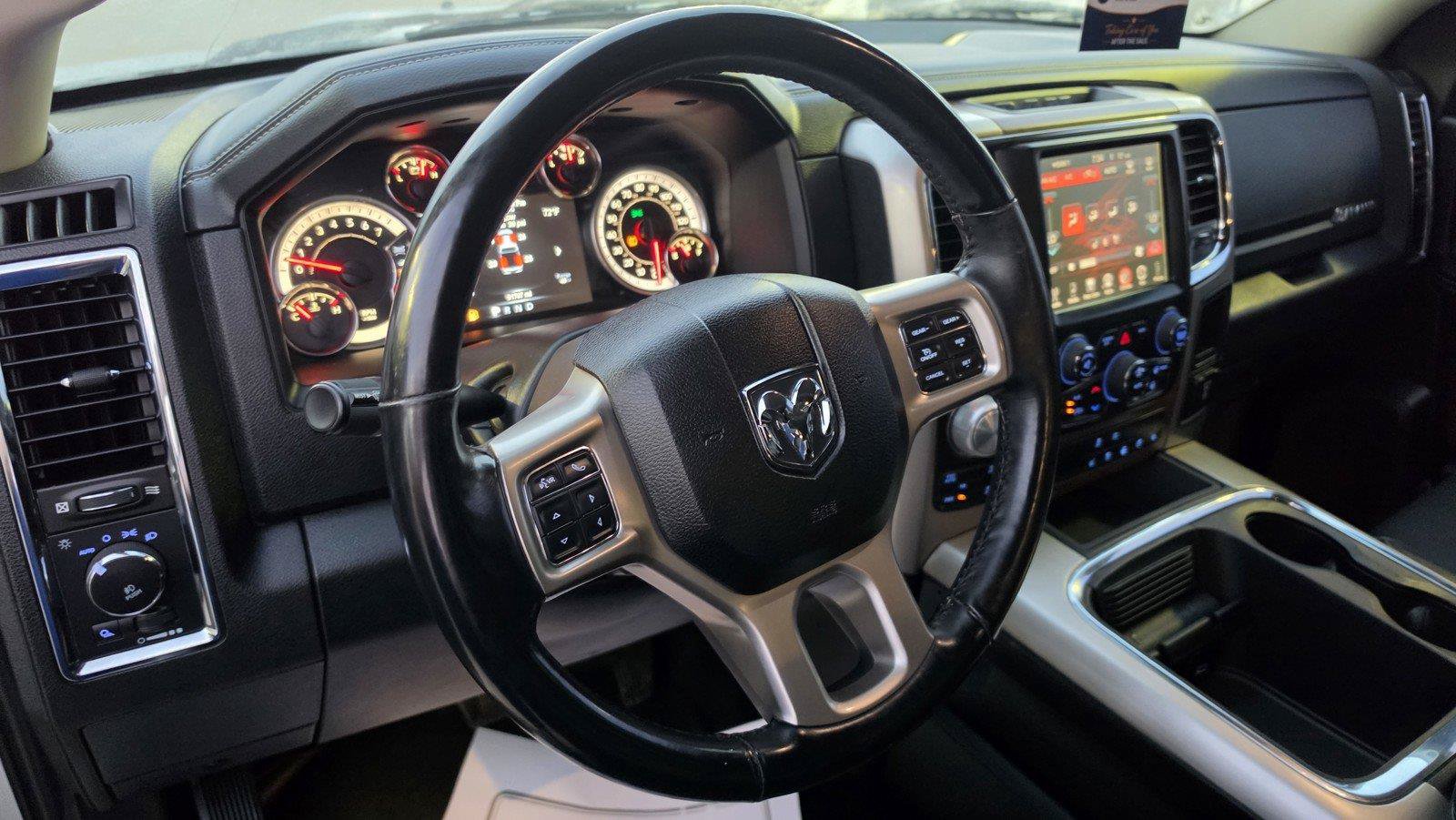 Used 2017 RAM 1500 Laramie AWD/4WD image 14