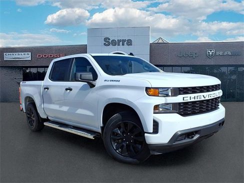 Used 2020 Chevrolet Silverado 1500 Custom w/ Custom Value Package image 1