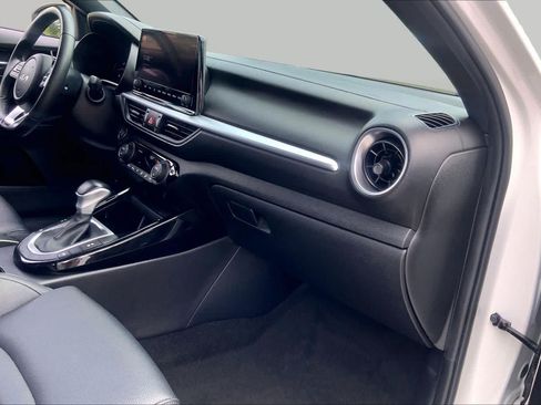 Certified 2022 Kia Forte GT-Line w/ GT-Line Premium Package FWD image 18