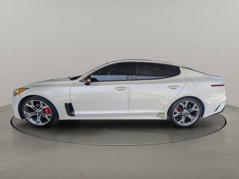 Used 2018 Kia Stinger GT2 RWD image 6