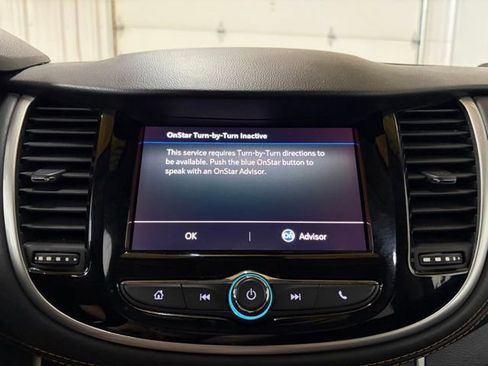 Used 2020 Chevrolet Trax LT w/ LT Convenience Package AWD/4WD image 42
