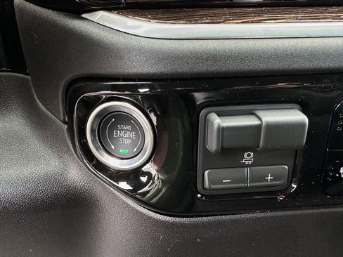 New 2026 GMC Sierra 1500 SLE AWD/4WD image 30