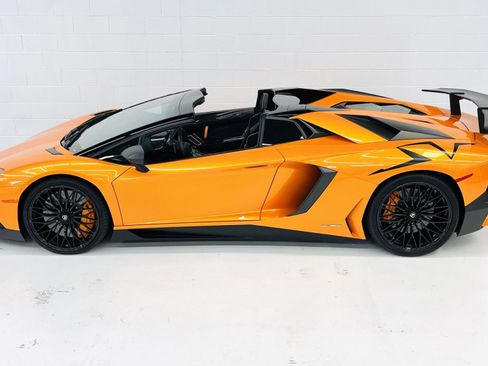 Used 2017 Lamborghini Aventador LP 750-4 Superveloce image 10