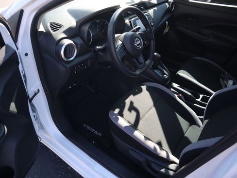 Used 2025 Nissan Versa S w/ Trunk Package image 13