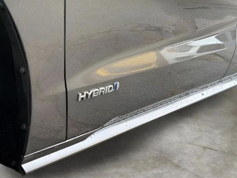 Used 2021 Toyota Sienna XLE FWD image 7