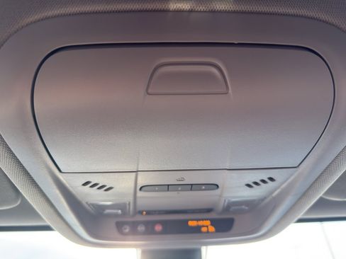 Used 2023 GMC Acadia AT4 image 23