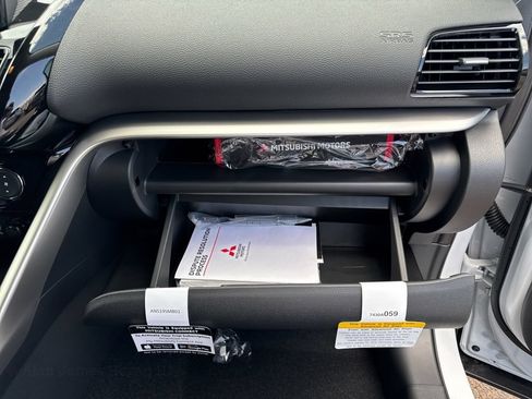 New 2026 Mitsubishi Eclipse Cross LE AWD/4WD image 20