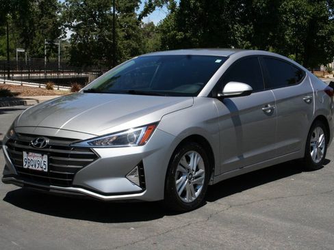 Used 2020 Hyundai Elantra SEL w/ Cargo Package (C1) FWD image 8
