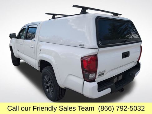 Used 2023 Toyota Tacoma SR5 AWD/4WD image 3