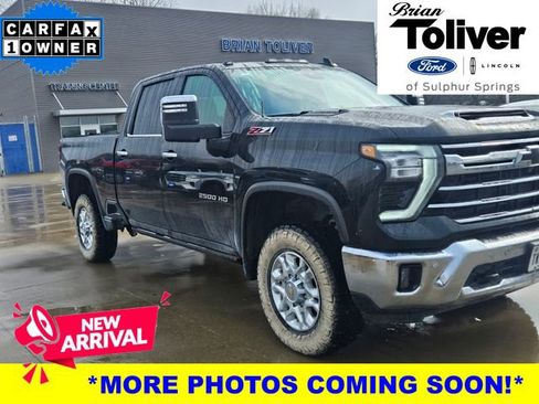 Used 2024 Chevrolet Silverado 2500 LTZ w/ LTZ Convenience Package image 1