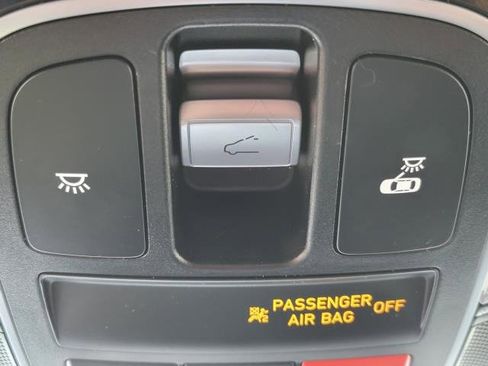 Used 2023 Hyundai Santa Cruz Limited image 31