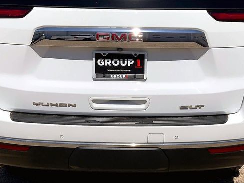 Used 2023 GMC Yukon SLT AWD/4WD image 31