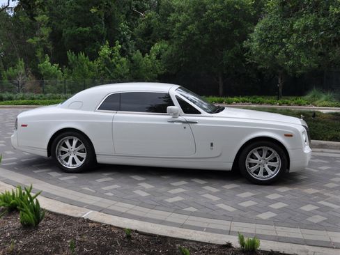 Used 2009 Rolls-Royce Phantom Coupe image 10