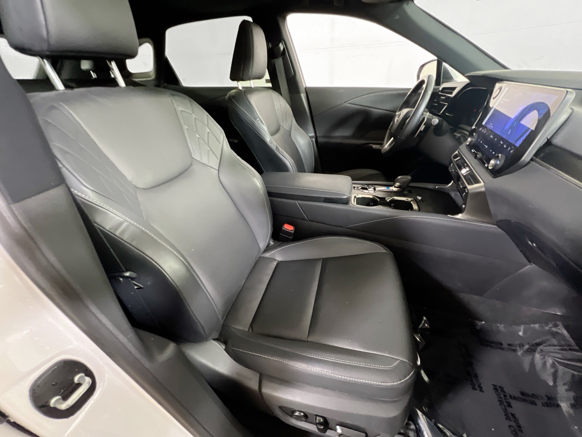 Used 2023 Lexus RX 350 Premium w/ Cold Area Package AWD/4WD image 28