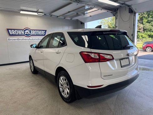 Used 2020 Chevrolet Equinox LS AWD/4WD image 3