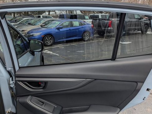 Used 2021 Subaru Crosstrek 2.0i image 18