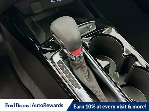 New 2025 Chevrolet Trax RS w/ Sunroof Package image 11