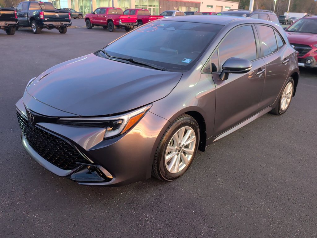 Used 2025 Toyota Corolla SE FWD image 4