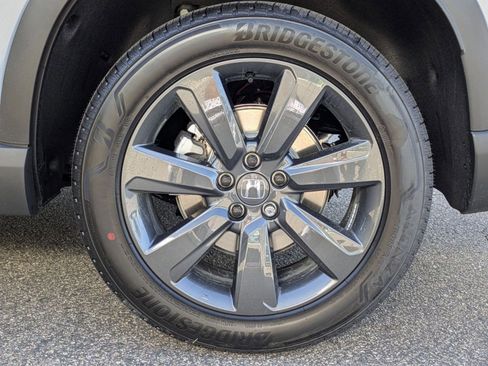 New 2026 Honda Pilot Sport image 7