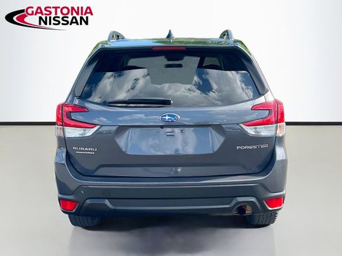Used 2024 Subaru Forester Premium AWD/4WD image 7