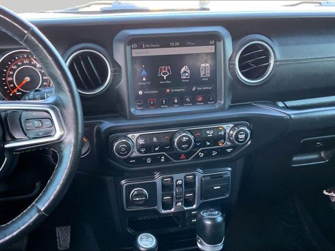 Used 2018 Jeep Wrangler Unlimited Sahara w/ Quick Order Package 24M Moab AWD/4WD image 7