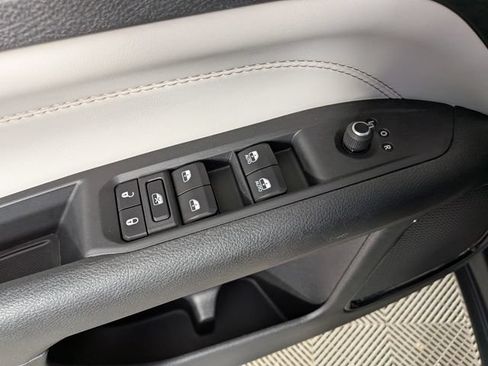 Used 2023 Jeep Compass Limited AWD/4WD image 12