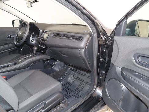 Used 2021 Honda HR-V LX image 34