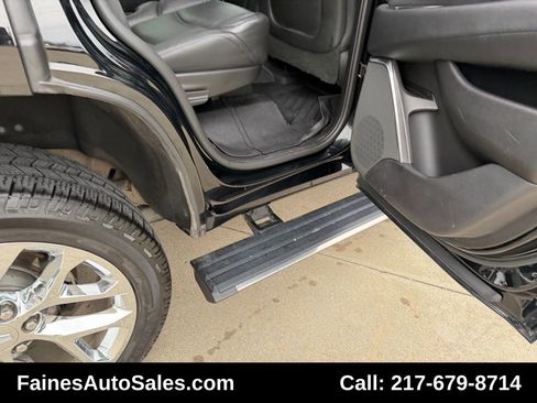 Used 2018 Cadillac Escalade Premium Luxury image 91