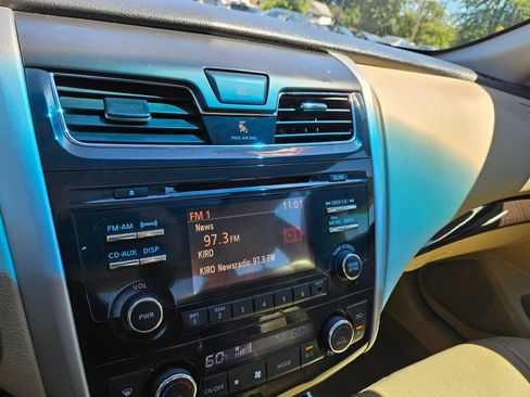 Used 2013 Nissan Altima 2.5 SL w/ 2.5 Moonroof Pkg FWD image 23