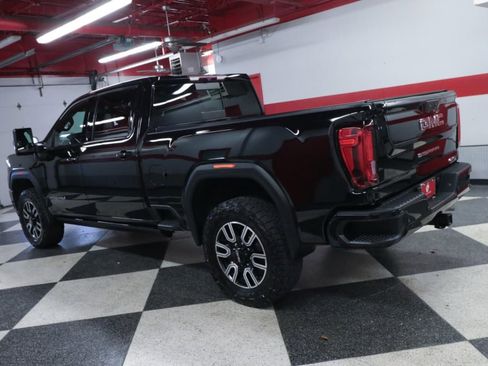 Used 2022 GMC Sierra 2500 AT4 w/ AT4 Preferred Package image 6